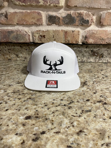 Rack-N-Tails White/Black 7 Panel